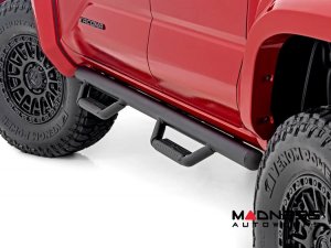 Toyota Tacoma Side Steps - Nerf Step - Rough Country - Double Cab